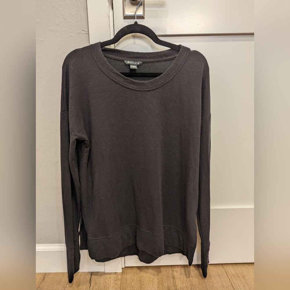 Athleta Coaster Luxe crewneck sweatshirt black, size M